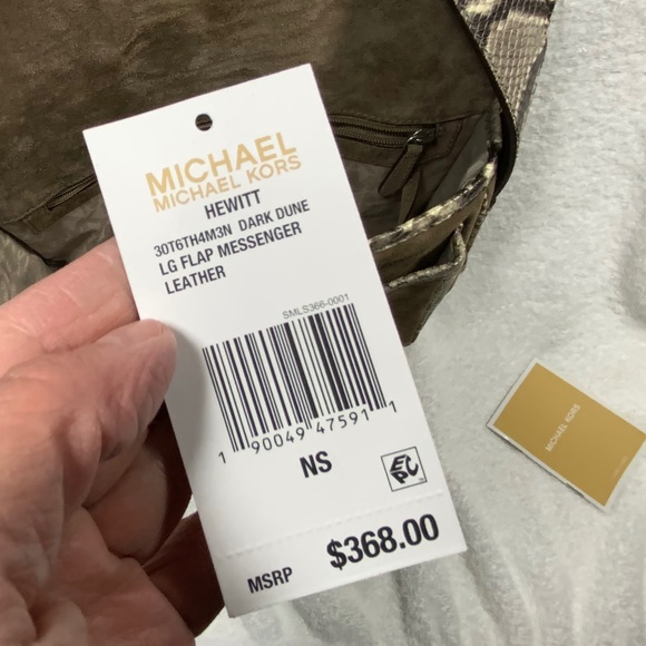 NWT - Michael Kors Large Suede Flap Hewitt Messenger - Picture 14 of 14